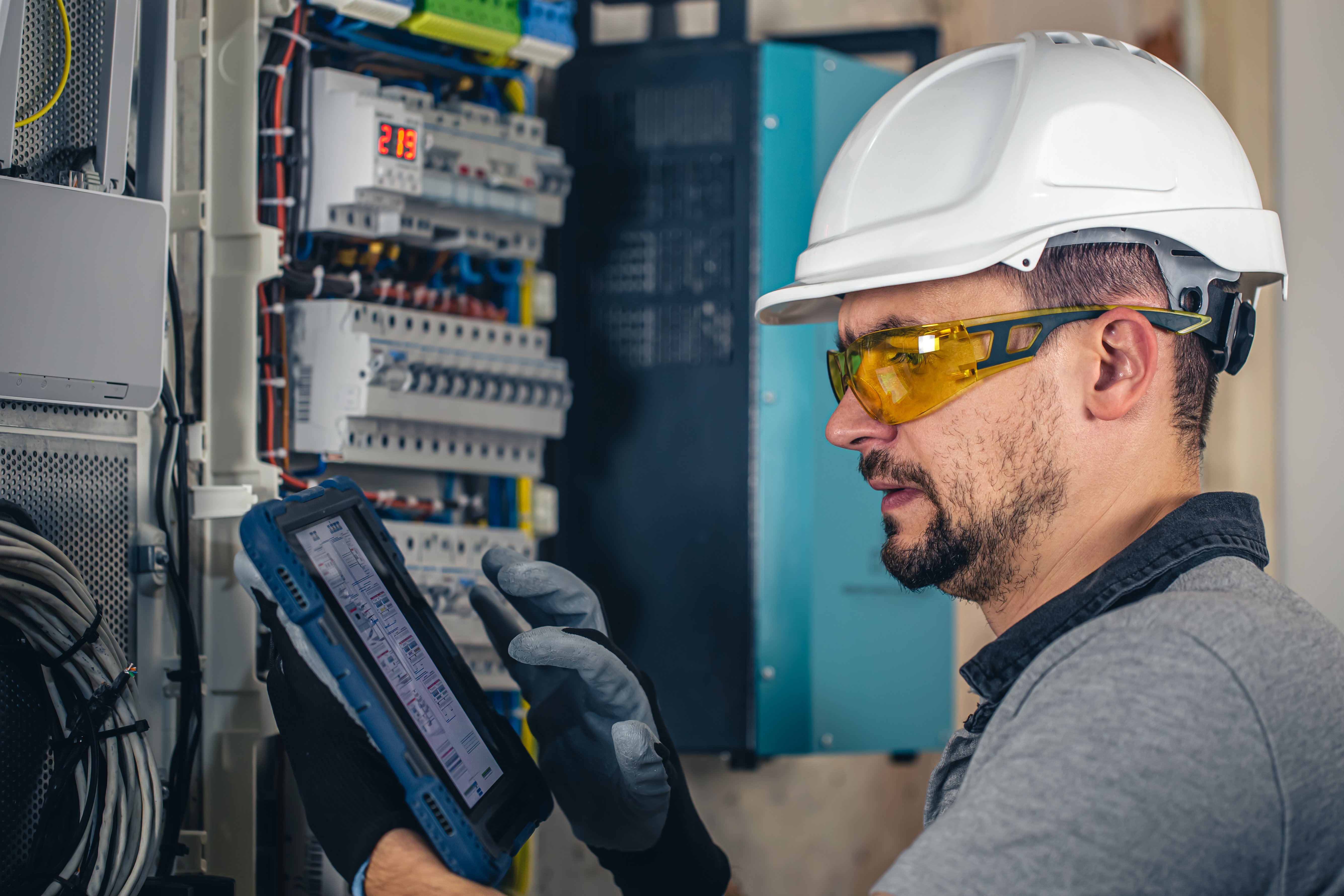 electrician II